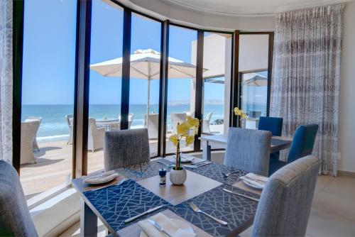 Restaurang, Bay Lodge on the Beach in Mossel Bay Restaurang, Bay Lodge on the Beach in Mossel Bay