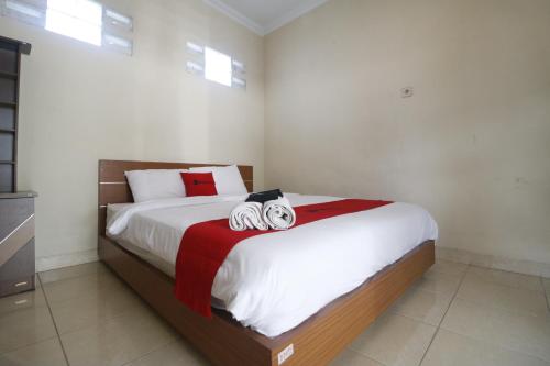 RedDoorz Plus @ Jalan Parangtritis 2 near Rumah Sakit Khusus Bedah Rskb Ring Road Selatan RedDoorz Plus @ Jalan Parangtritis 2 near Rumah Sakit Khusus Bedah Rskb Ring Road Selatan