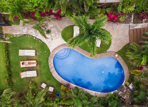 This photo about Ola Bonita BeachFront Apart Hotel shared on HyHotel.com