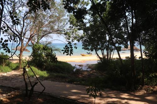 Tree House Bungalows in Koh Rong Tree House Bungalows in Koh Rong