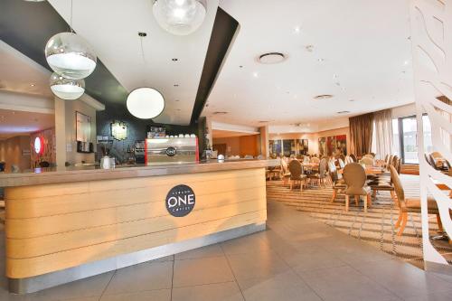 Bar/ Salón, RH Hotel Pretoria in Pretoria Bar/ Salón, RH Hotel Pretoria in Pretoria