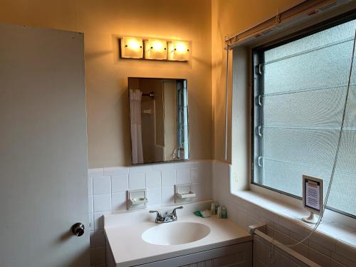 在meiguo.com看到的Atlantic Beach & Harbor Resort的介绍图片