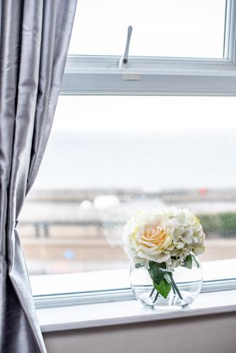 Strand, MARS Hotel Seaview Blackpool in Blackpool Strand, MARS Hotel Seaview Blackpool in Blackpool