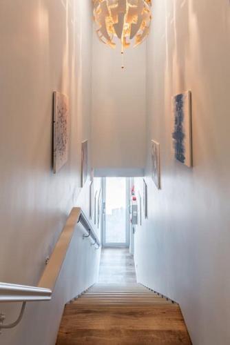 2 Private Double Bed In Sydney CBD Near Train UTS DarlingHar&ICC&C hinatown - ROOM ONLY in Central 2 Private Double Bed In Sydney CBD Near Train UTS DarlingHar&ICC&C hinatown - ROOM ONLY in Central