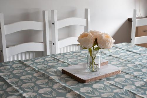 Faciliteiten, Contractor Base - Parking - TVs in All Rooms in Morriston Faciliteiten, Contractor Base - Parking - TVs in All Rooms in Morriston