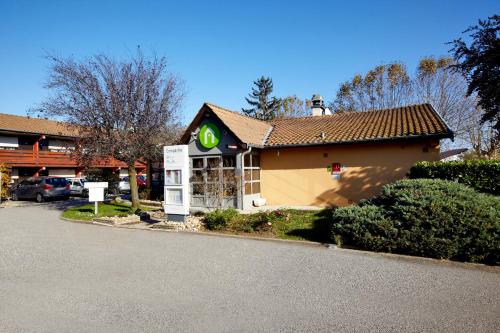入口, 維爾河畔索恩康鉑酒店 (Campanile Villefranche sur Saone) in 索恩河畔維爾弗朗施 入口, 維爾河畔索恩康鉑酒店 (Campanile Villefranche sur Saone) in 索恩河畔維爾弗朗施