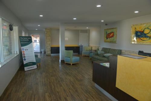 طعام و مشروبات, Rodeway Inn & Suites Winter Haven Chain of Lakes in Winter Haven طعام و مشروبات, Rodeway Inn & Suites Winter Haven Chain of Lakes in Winter Haven