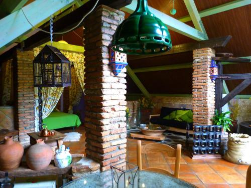 Létesítmények, Hotel Sierra Madrona in Cardena Létesítmények, Hotel Sierra Madrona in Cardena