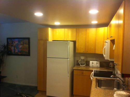 This photo about Sand Pebbles Resort shared on HyHotel.com