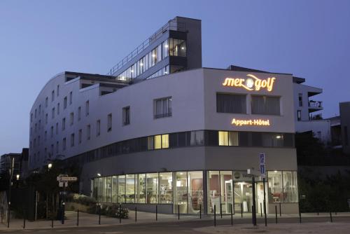 Exterior view, Appart-Hotel Mer & Golf City Bassins a flot in Bacalan Exterior view, Appart-Hotel Mer & Golf City Bassins a flot in Bacalan