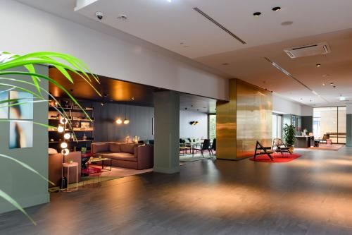 Vestíbulo, Mercure Hotel Wiesbaden City in Wiesbaden Vestíbulo, Mercure Hotel Wiesbaden City in Wiesbaden