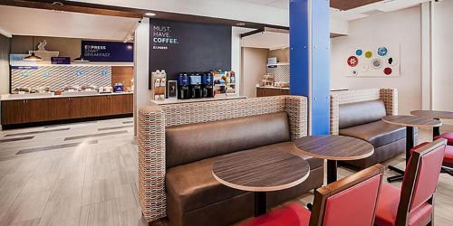 Зручності, Holiday Inn Express And Suites Marion By IHG in Маріон (Північна Кароліна) Зручності, Holiday Inn Express And Suites Marion By IHG in Маріон (Північна Кароліна)