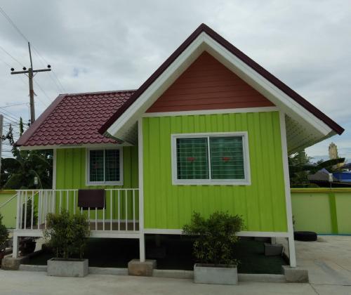 กรีนเกสท์เฮ้าส์ พนัสนิคม in Phanat Nikhom กรีนเกสท์เฮ้าส์ พนัสนิคม in Phanat Nikhom