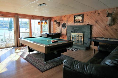 Marina Vista in Кеука Парк (Нью-Йорк) Marina Vista in Кеука Парк (Нью-Йорк)