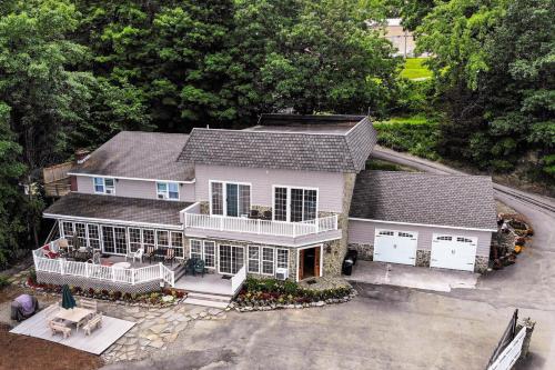 Marina Vista in Кеука Парк (Нью-Йорк) Marina Vista in Кеука Парк (Нью-Йорк)