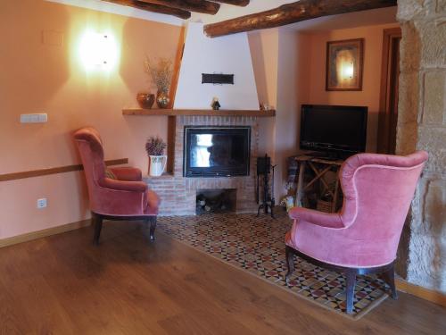 Shared lounge/TV area, Casa Torralba in Ores Shared lounge/TV area, Casa Torralba in Ores
