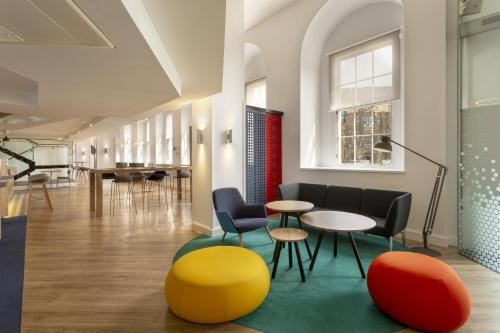 Facilities, Holiday Inn Express Edinburgh City Centre By IHG near Edinburgh Train Station Facilities, Holiday Inn Express Edinburgh City Centre By IHG near Edinburgh Train Station