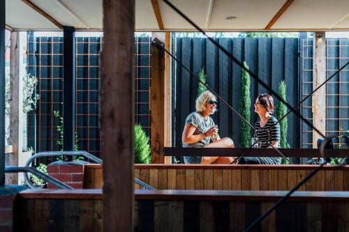 Restoran, The Royal Daylesford Hotel in Daylesford dan Macedon Ranges Restoran, The Royal Daylesford Hotel in Daylesford dan Macedon Ranges