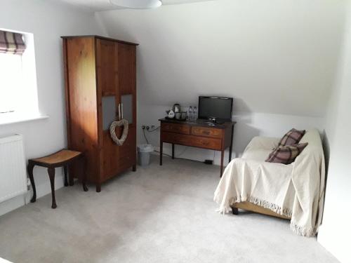 This photo about White Horse Inn shared on HyHotel.com