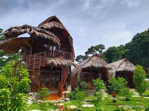 Green Travelodge Bukit Lawang in Bukit Lawang Green Travelodge Bukit Lawang in Bukit Lawang