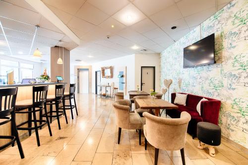 Pub/Lounge, ACHAT Hotel Stuttgart Zuffenhausen in Stuttgart Pub/Lounge, ACHAT Hotel Stuttgart Zuffenhausen in Stuttgart