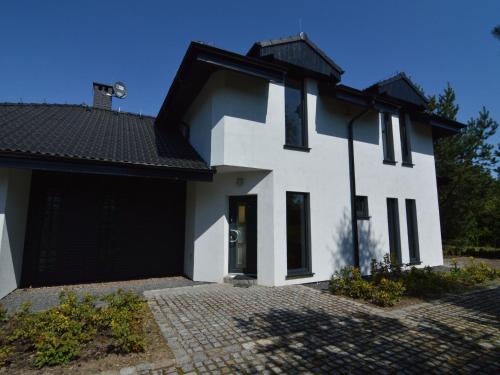 Eksterijer hotela, Modern villa with sauna, right next to the lake! in Borne Sulinowo Eksterijer hotela, Modern villa with sauna, right next to the lake! in Borne Sulinowo