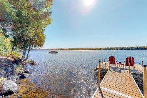 Sunset Point Cottage in Orono Sunset Point Cottage in Orono