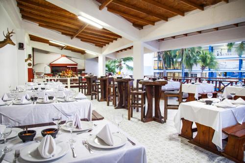 Restaurant, Sol Caribe San Andres All Inclusive in San Andres Island Restaurant, Sol Caribe San Andres All Inclusive in San Andres Island