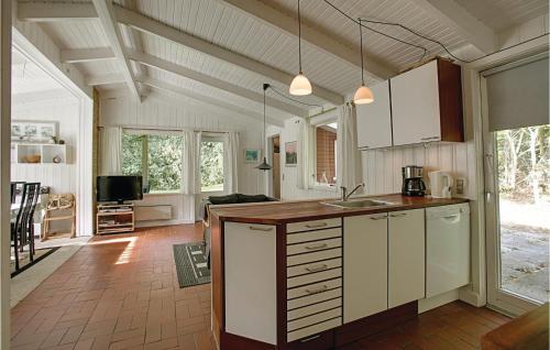 Kitchen, Holiday Home Brogardsvejen Nexø X in Snogebaek Kitchen, Holiday Home Brogardsvejen Nexø X in Snogebaek
