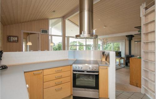 cuina, Lovely Home In Storvorde With Sauna in Egense cuina, Lovely Home In Storvorde With Sauna in Egense