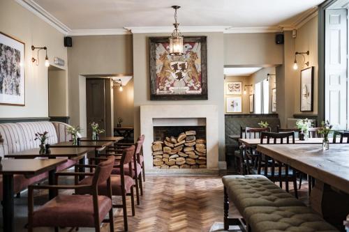 المطعم, The Methuen Arms in كورشام المطعم, The Methuen Arms in كورشام