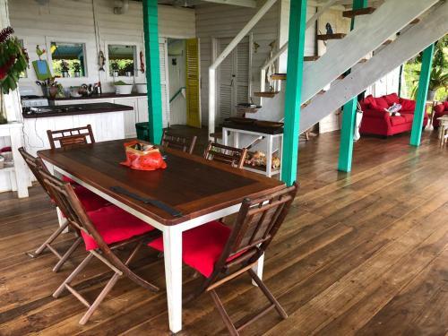 Lima Limón Eco-House (Lima Limon Eco-House) in 巴斯蒂門多斯島 Lima Limón Eco-House (Lima Limon Eco-House) in 巴斯蒂門多斯島