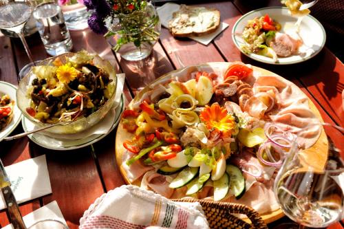 Ételek és italok, Weingut Zirngast in Glanz An Der Weinstrasse Ételek és italok, Weingut Zirngast in Glanz An Der Weinstrasse