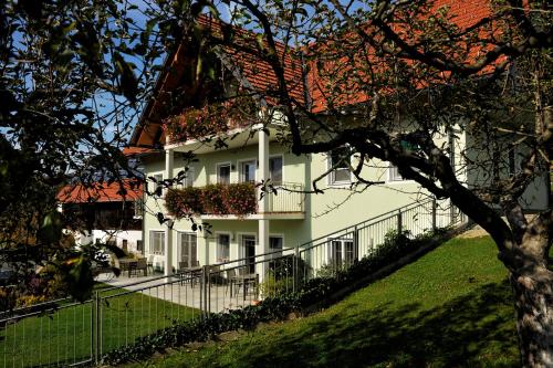 A szálláshely kívülről, Weingut Zirngast in Glanz An Der Weinstrasse A szálláshely kívülről, Weingut Zirngast in Glanz An Der Weinstrasse