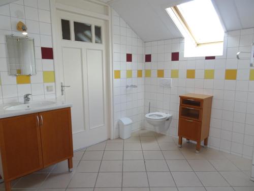 Bathroom, Villa de Molenhof in Reutum Bathroom, Villa de Molenhof in Reutum