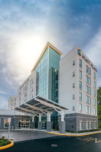 Entrance, Hyatt Place Wilmington Riverfront in Wilmington (DE) Entrance, Hyatt Place Wilmington Riverfront in Wilmington (DE)