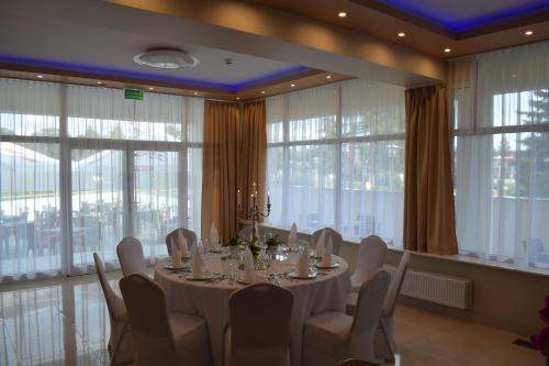 Restaurante, Hotel Biały (Hotel Bialy) in Walbrzych Restaurante, Hotel Biały (Hotel Bialy) in Walbrzych