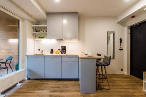 Kitchen, Thomas' Home - Trendy, Central & Balcony in Raua Kitchen, Thomas' Home - Trendy, Central & Balcony in Raua