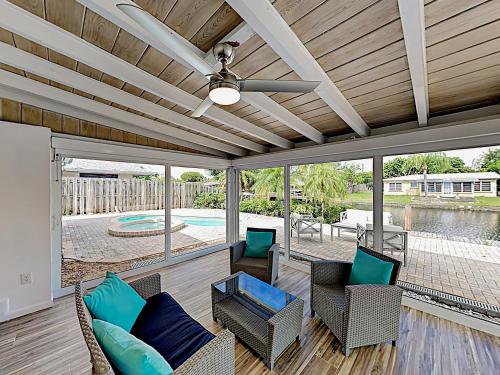 New Listing! Canal-Front With Private Pool & Hot Tub Home in Fort Lauderdale