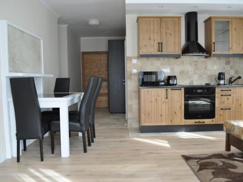 Konyha, Transylvania Villa & Spa in Gosau városközpont Konyha, Transylvania Villa & Spa in Gosau városközpont