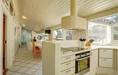 Kitchen, Holiday Home Fjælstaunijn Nexø Denm in Snogebaek Kitchen, Holiday Home Fjælstaunijn Nexø Denm in Snogebaek