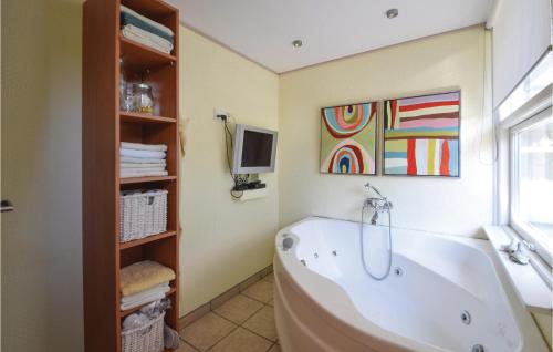 حمام, Three-Bedroom Holiday Home In Juelsminde in Juelsminde Town Center حمام, Three-Bedroom Holiday Home In Juelsminde in Juelsminde Town Center