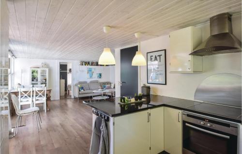 مطبخ, Three-Bedroom Holiday Home In Juelsminde in Juelsminde Town Center مطبخ, Three-Bedroom Holiday Home In Juelsminde in Juelsminde Town Center