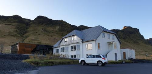 Exterior view, Guesthouse Carina in Vik i Myrdal Exterior view, Guesthouse Carina in Vik i Myrdal
