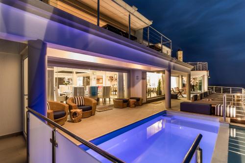 מרפסת, Head Over Hills Luxury Retreat in נייזנה מרפסת, Head Over Hills Luxury Retreat in נייזנה