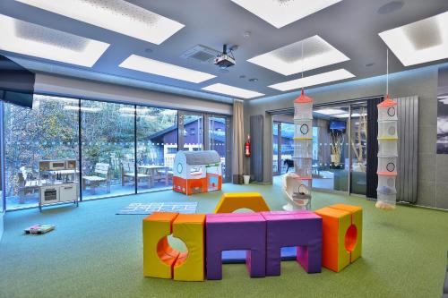 Дитячий клуб, HOTEL PECR WELL in Пец-под-Снежкою Дитячий клуб, HOTEL PECR WELL in Пец-под-Снежкою