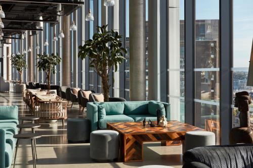 Restaurant, ARK Canary Wharf in London Restaurant, ARK Canary Wharf in London