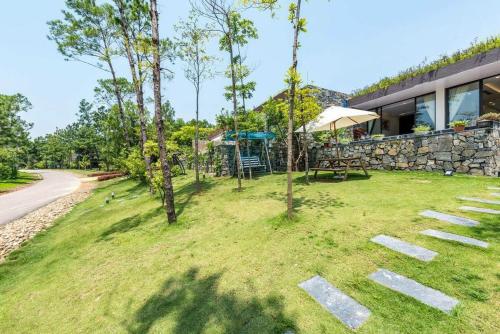 Flamingo Happy Villa Owner in Phuc Yen Flamingo Happy Villa Owner in Phuc Yen
