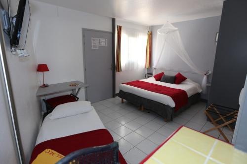 Guestroom, Hotel La Maison Creole in Gosier Guestroom, Hotel La Maison Creole in Gosier