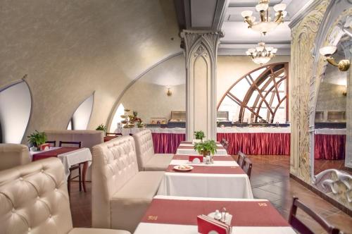 Restaurant, Staro Hotel in Kyiv Restaurant, Staro Hotel in Kyiv